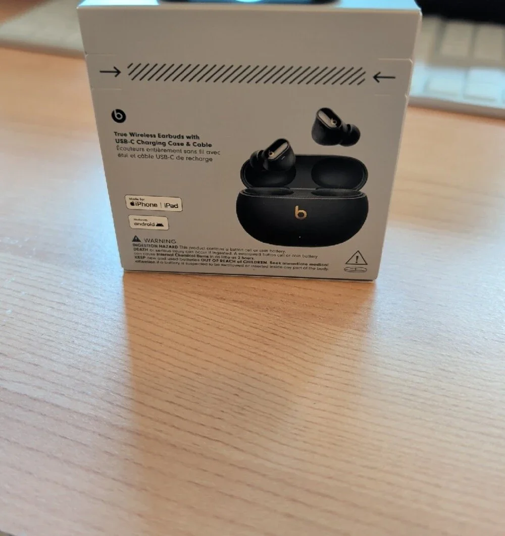 Beats Studio Buds + True Wireless Noise Cancelling Earbuds - Black / Gold